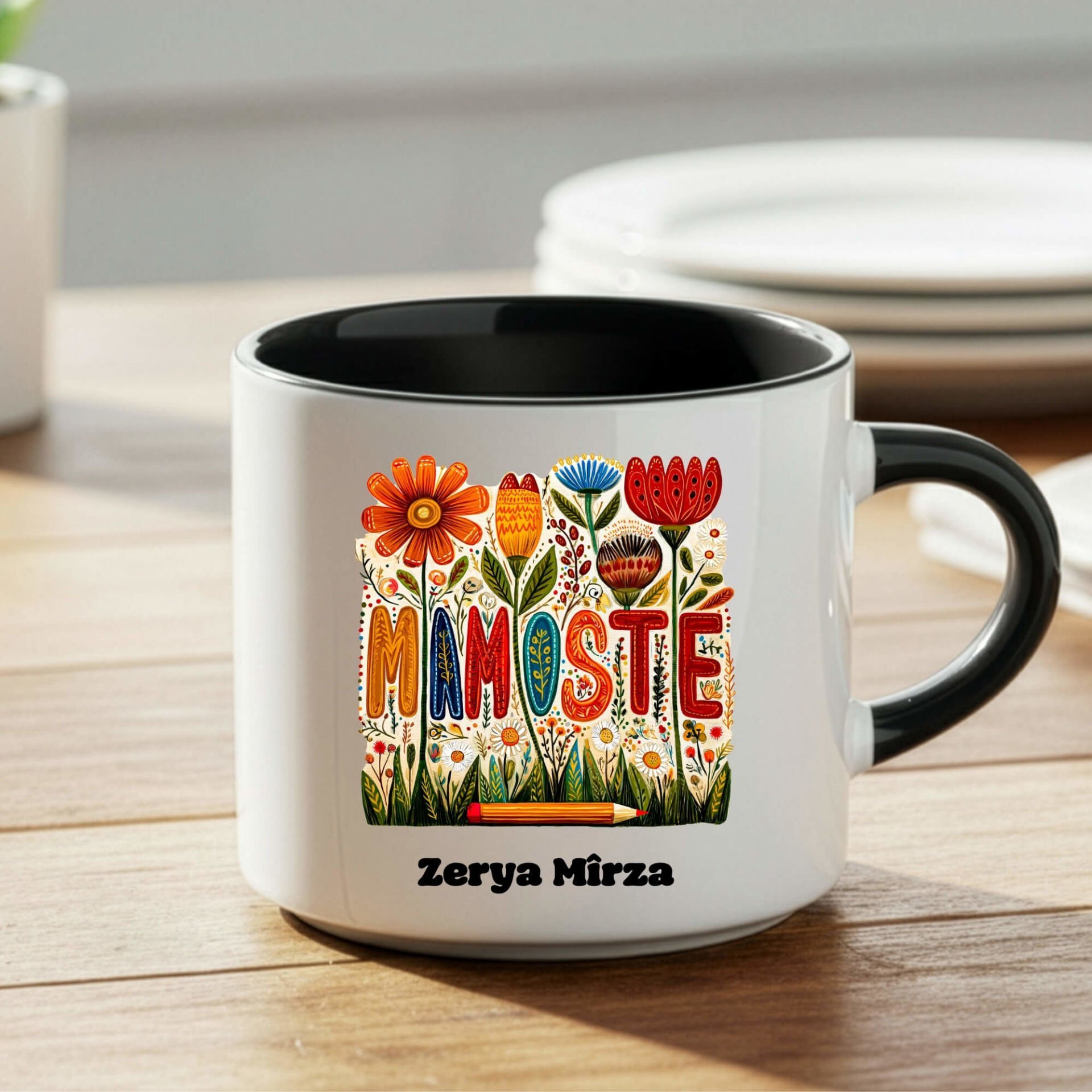 İsme Özel Kürtçe Öğretmenler Günü Mamoste Siyah Renkli ve Çiçekli Nescafe Kupa Bardağı Kupası