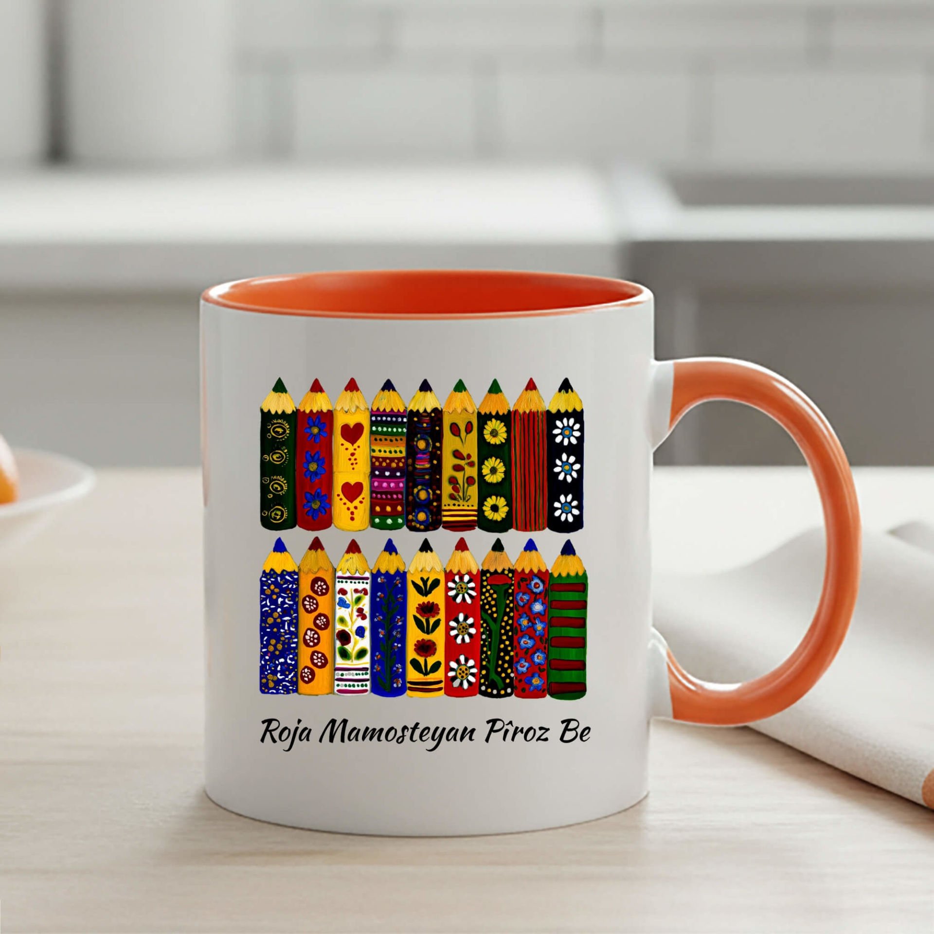 Kürtçe Öğretmenler Günü Mamoste Turuncu Renkli Klasik Kupa Bardağı - Roja Mamosteyan Piroz Be Kupası