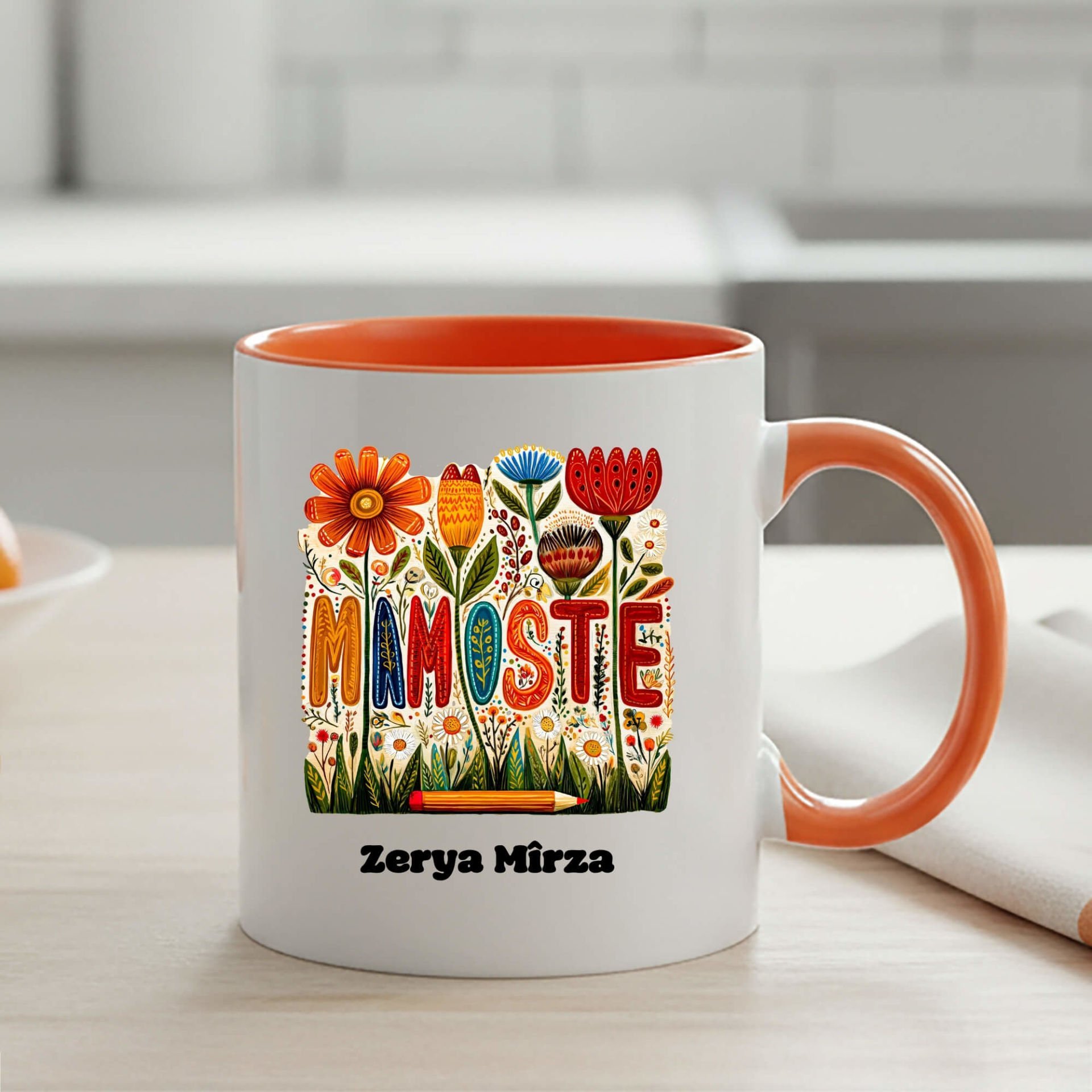 İsme Özel Kürtçe Öğretmenler Günü Mamoste Yazılı ve Çiçekli Turuncu Renkli Klasik Kupa Bardağı Kupası