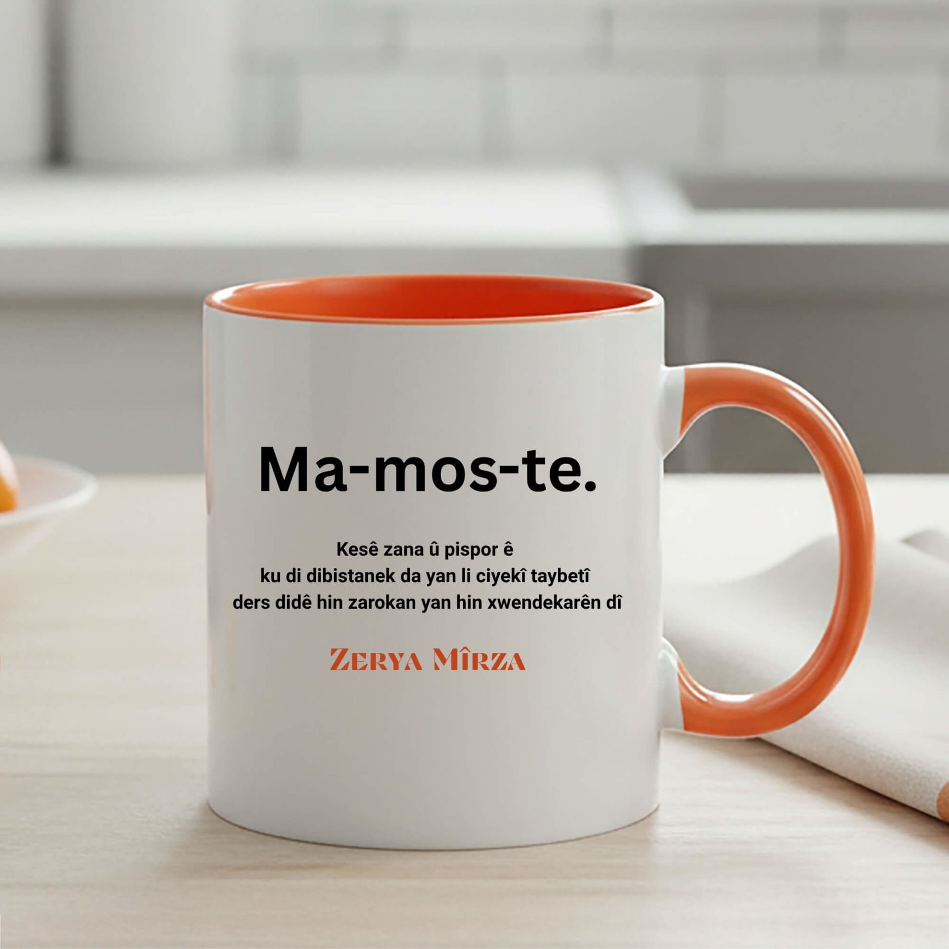 İsme Özel Kürtçe Öğretmenler Günü Mamoste Turuncu Renkli Klasik Kupa Bardağı - Ma-Mos-Te Kupası