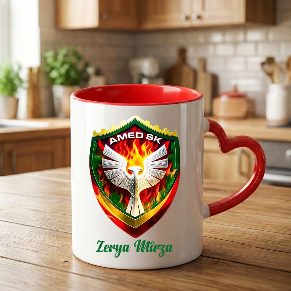 İsme Özel Amedspor Tasarımlı Kırmızı Renkli Kalp Kupa Bardağı - İsminize Özel Amed Spor Kupa Bardak