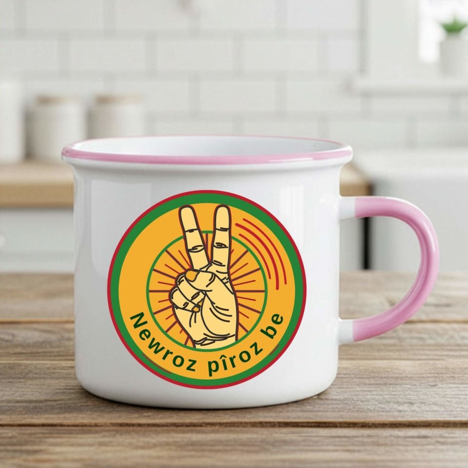 Newroz Pîroz be Zafer İşareti Tasarımlı Enamel Pembe Kupa Bardağı