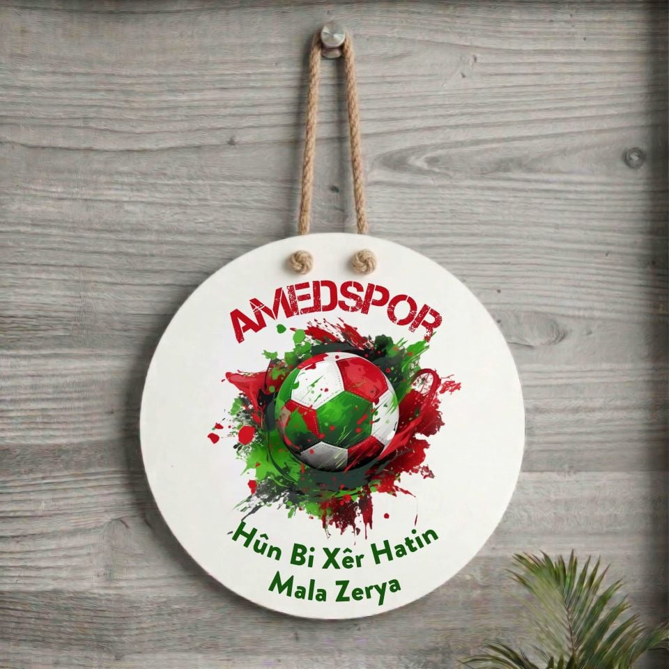 Xemla Deriyan - Kürtçe Hûn Bi Xêr Hatin Yazılı İsme Özel Amedspor Kapı Süsü