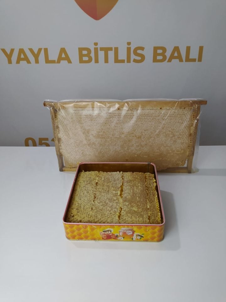 Bitlis Yayla Çerçeveli Çiçek Balı (1 kilo)