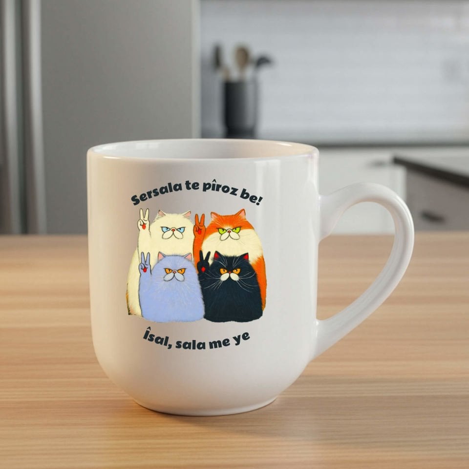 Kürtçe Yılbaşı Kutlamalı Elite Oval Beyaz Kupa Bardağı - Sersala Te Pîroz Be Yazılı Kedi Tasarımlı Elite Oval Beyaz Kupa Bardak