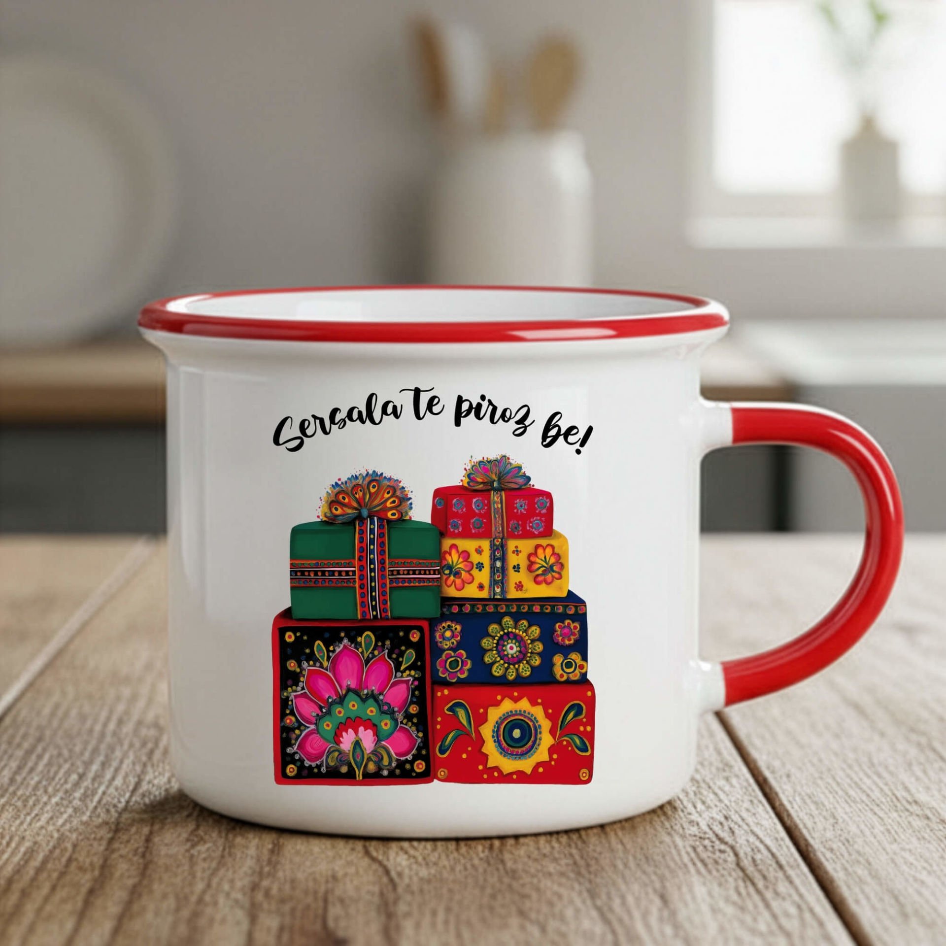 Kürtçe Yılbaşı Kutlamalı Enamel Kırmızı Kupa Bardağı - Sersala Te Pîroz Be Yazılı Enamel Kırmızı Kupa Bardak