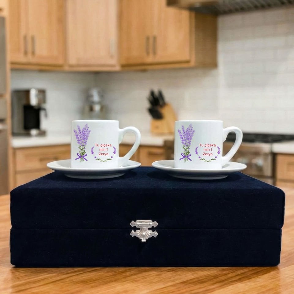 İsme Özel Kürtçe Tu Çiçeka Min i Yazılı Siyah Renkli Kutulu 2 li Porselen Kahve Fincan Seti