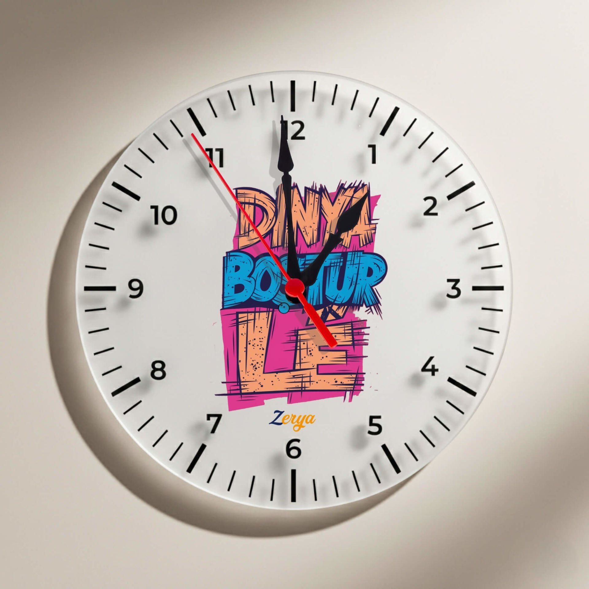 Dinya Boştur Lê Yazılı Duvar Saati