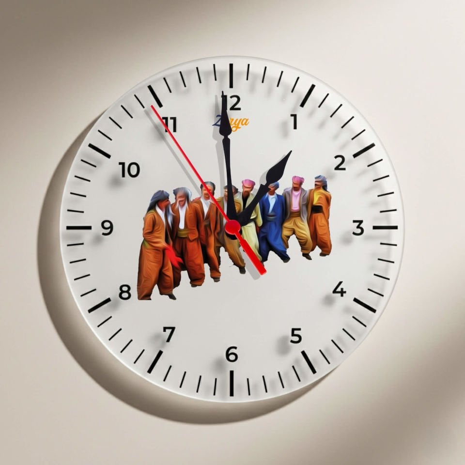 Halay Çeken Kürt Erkekleri Tasarımlı Duvar Saati