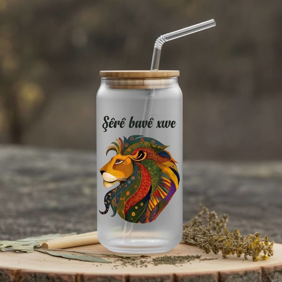 Kürtçe Şêrê Bavê Xwe Tasarımlı Pipetli Su Süt Meyve Suyu Cam Suluk - Şêrê Bavê Xwe Suluk (600 ml)