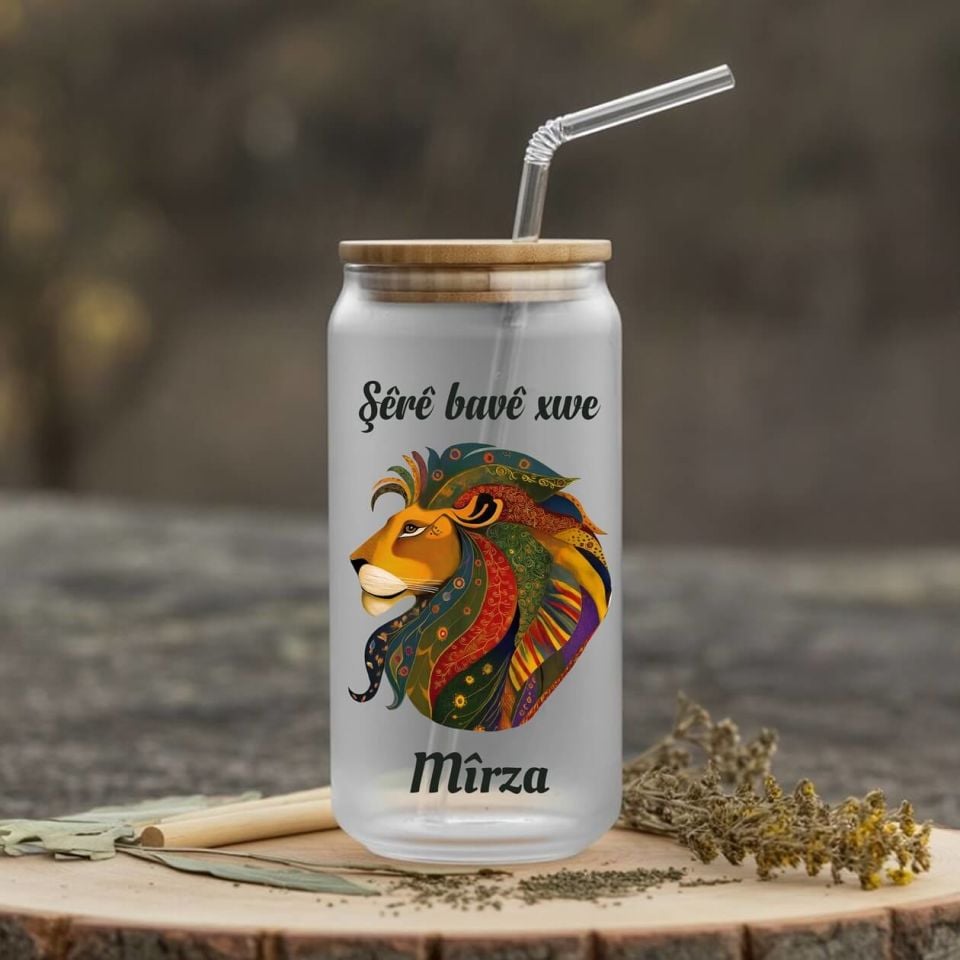 İsme Özel Kürtçe Şêrê Bavê Xwe Tasarımlı Pipetli Su Süt Meyve Suyu Cam Suluk - Şêrê Bavê Xwe Suluk (600 ml)