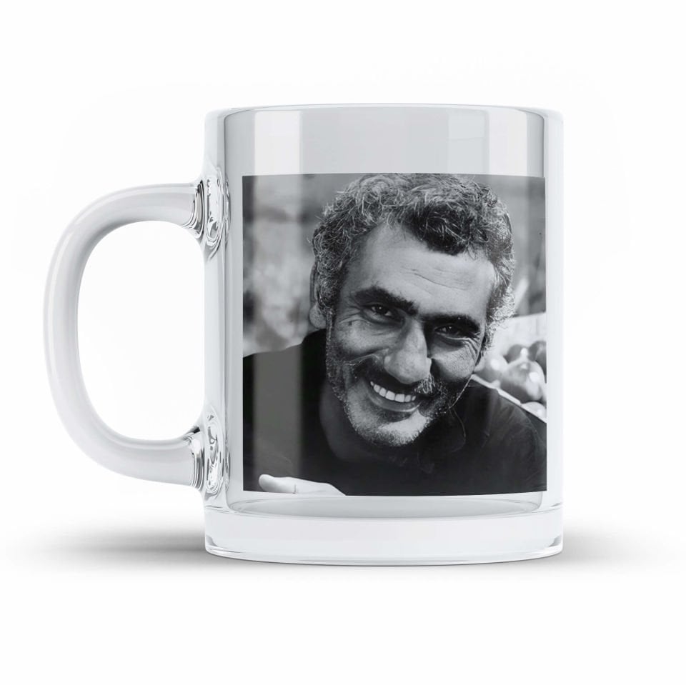 Yılmaz Güney Siyah Beyaz Resimli Şeffaf Camlı Kupa Bardak - Yılmaz Güney Kupası