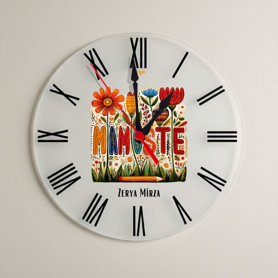 İsme ve Öğretmenlere Özel Kürtçe Mamoste Yazılı Roma Rakamlı Duvar Saati