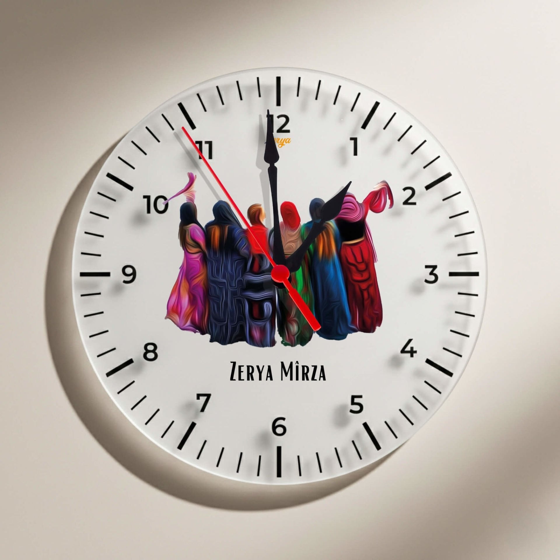 İsme Özel Halay Çeken Kürt Kadınları Tasarımlı Duvar Saati