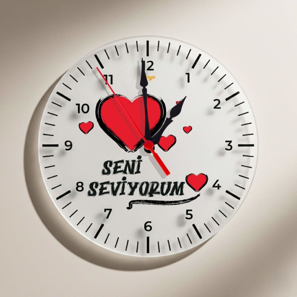 Seni Seviyorum Yazılı Kalpli Duvar Saati