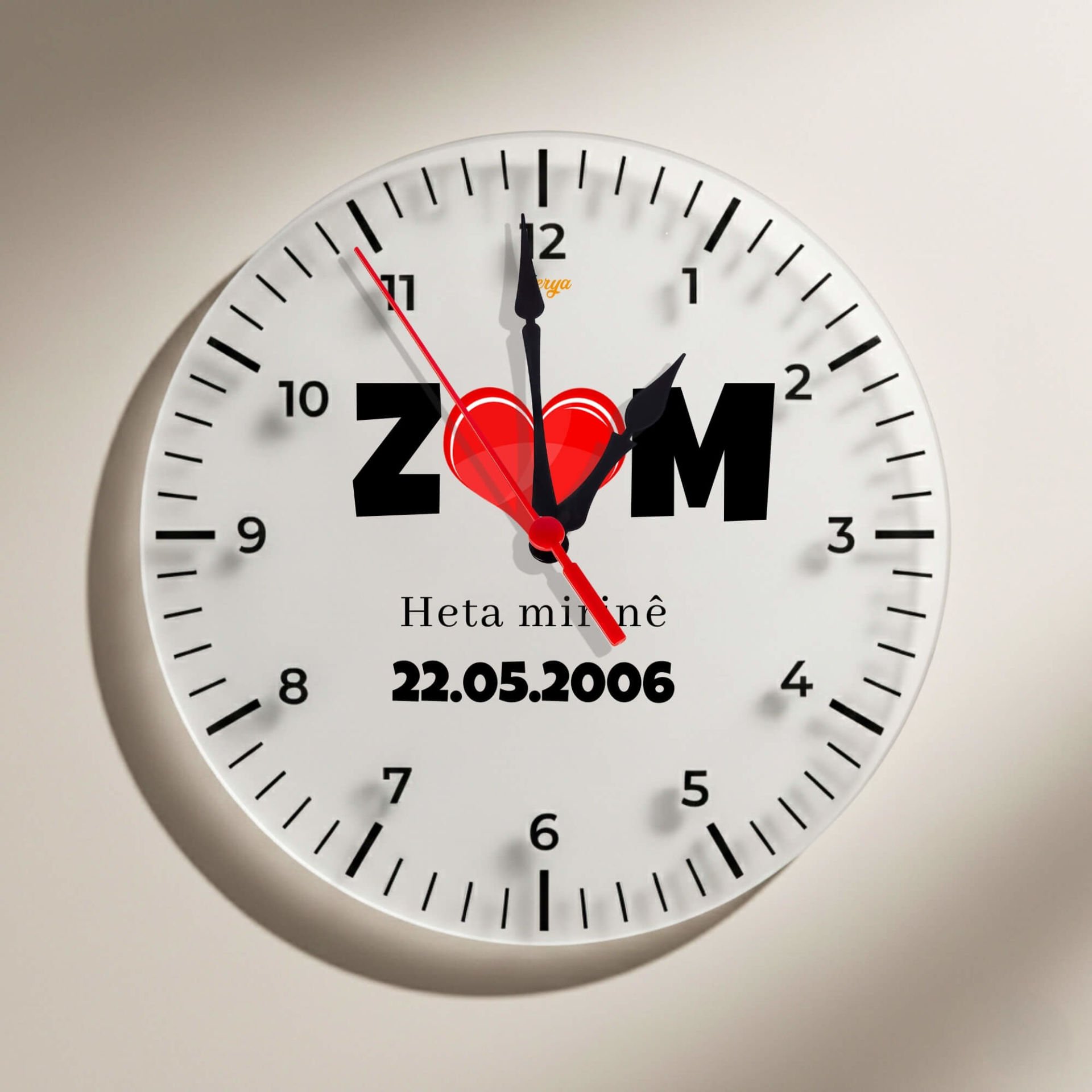 Kişiye Özel Harfli ve Tarihli Kürtçe Heta Mirinê Yazılı Kalpli Duvar Saati