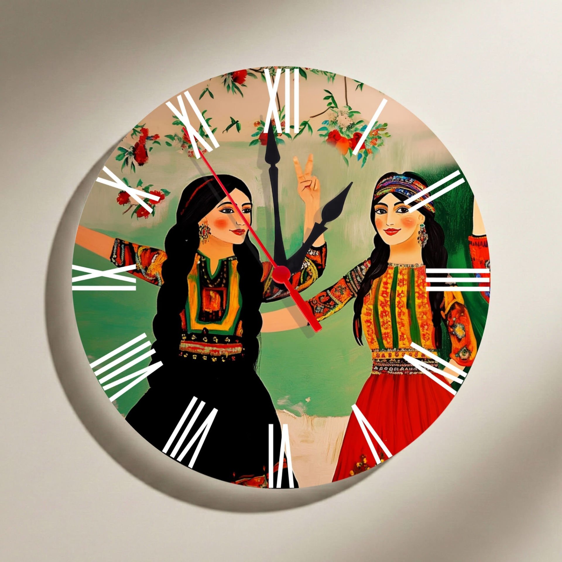Jin Jiyan Azadi Yöresel Kadın Tasarımlı Roma Rakamlı Duvar Saati