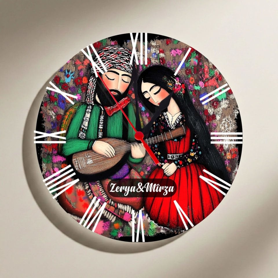 İsme Özel Mem û Zin Saz Tasarımlı Roma Rakamlı Duvar Saati