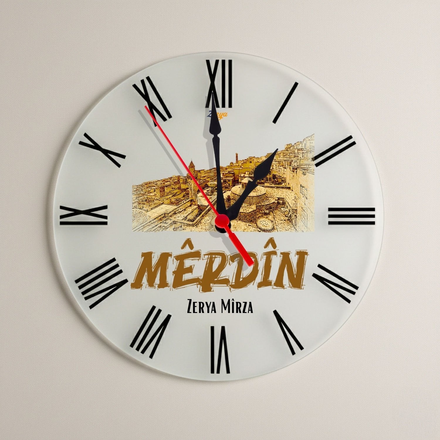İsme Özel Mêrdîn Şehri Tasarımlı Roma Rakamlı Duvar Saati - Mardin Saat
