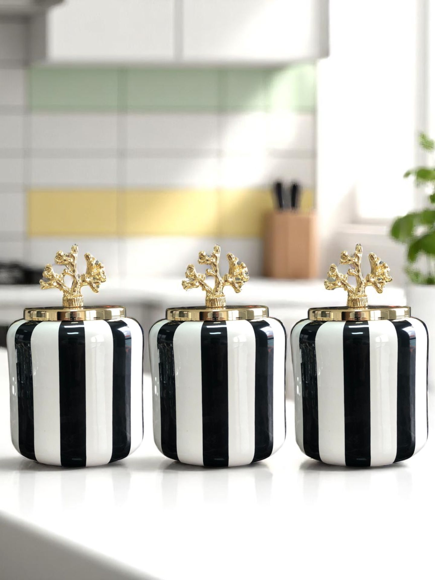 Baharatlık Seramik 3 lü Oval Mega Boy Kahve Köşesi Seti 1400 ml Hacimli Siyah Dik Çizgi (Çay,Kahve,Şeker) Gold