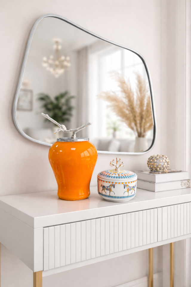 Dekoratif Obje Soft Sarı Şah Küp Herm At Desen Obje GÜMÜŞ