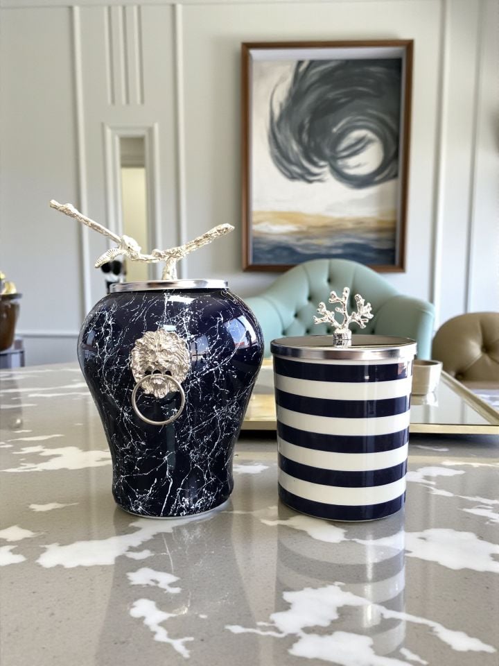 Dekoratif Obje Aslanlı Şah Küp Lacivert Mermer Silindir Lacivert Zebra Gümüş