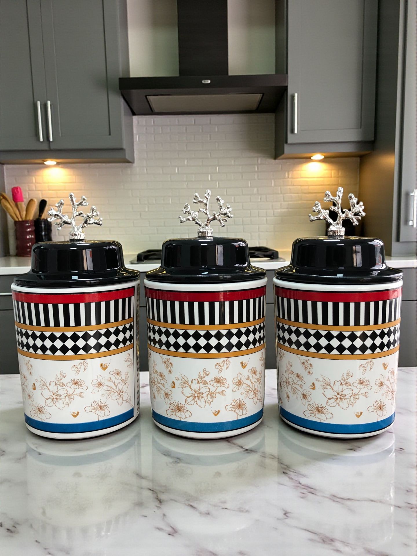 Baharatlık Silindir Seramik Kapaklı 3 lü Kahve Köşesi Kelebek Desenli 750 ml Hacimli GÜMÜŞ