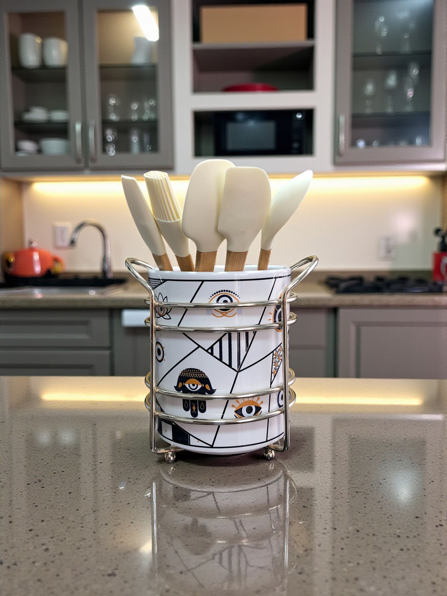 Mutfak Aksesuarı Seramik Metalli Kaşıklık Hamse Desen GÜMÜŞ