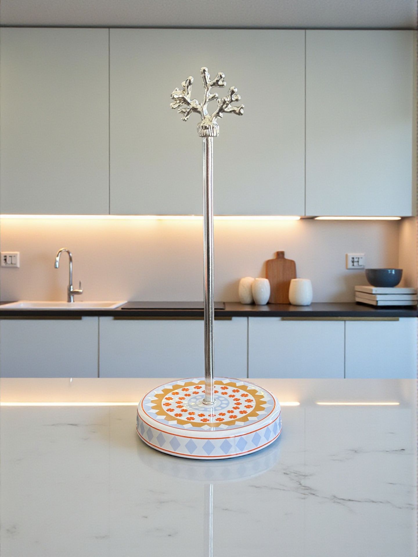 Kağıt Havluluk Rulo Peçetelik Mutfak Aksesuarı Seramik Geometrik Yonca Desen GÜMÜŞ