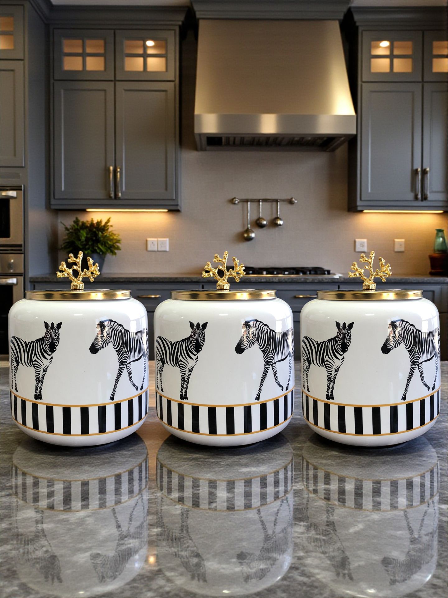 Büyük Boy Kahve Köşesi Seti Oval Baharatlık 1400 ml (Çay,Kahve,Şeker) Zebra At Gold