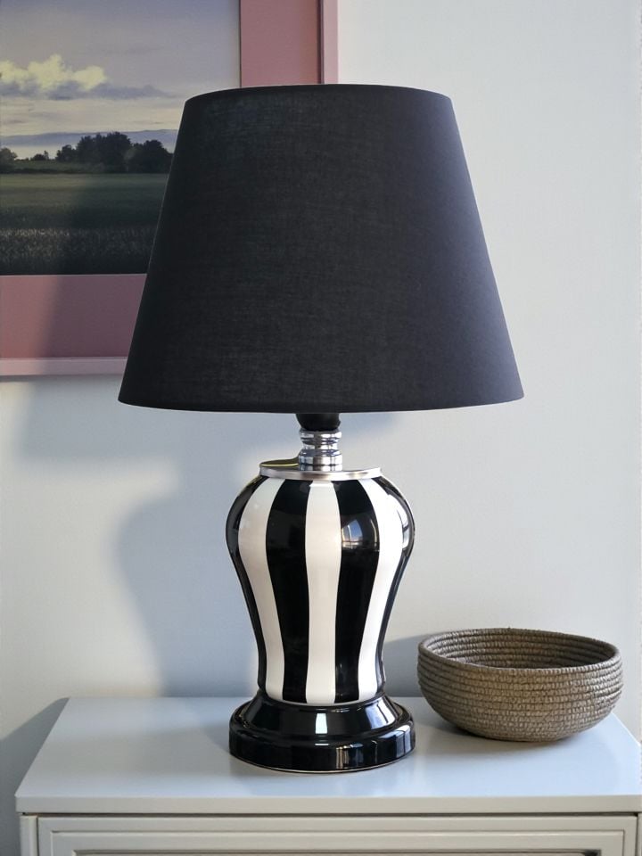Abajur Aydınlatma Şah Siyah Dik Çizgi Siyah Şapka GÜMÜŞ