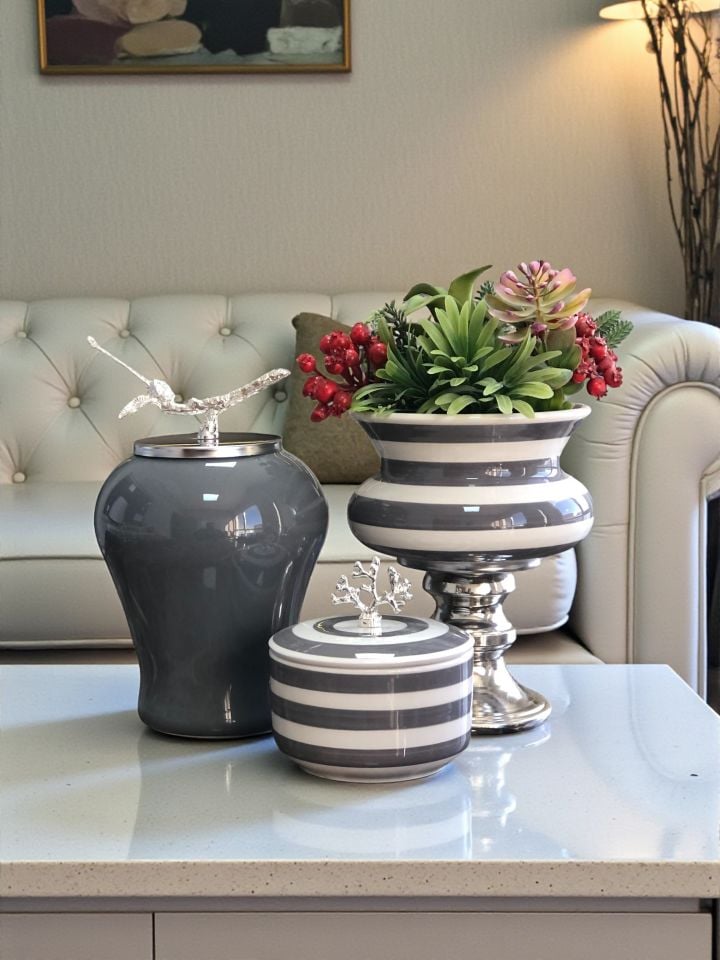 Dekoratif Obje SALON SETİ Gri Zebra Ayaklı Saksı Gri Şah Gri Zebra Kutu GÜMÜŞ