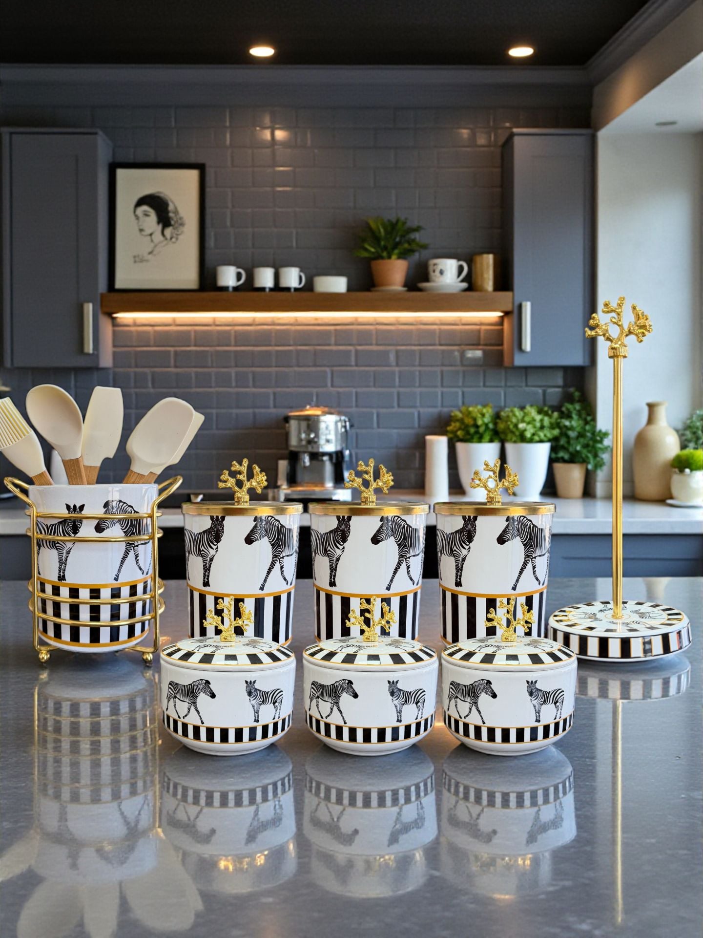 Mutfak Seti 103 Baharatlık Kahvaltılık Kağıt Havluluk Kaşıklık Zebra At Desen Gold