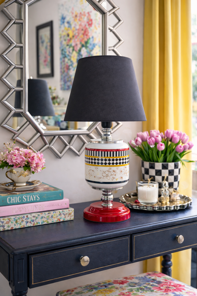 Abajur Aydınlatma Seramik Oval Kelebek Desen Siyah Şapka GÜMÜŞ