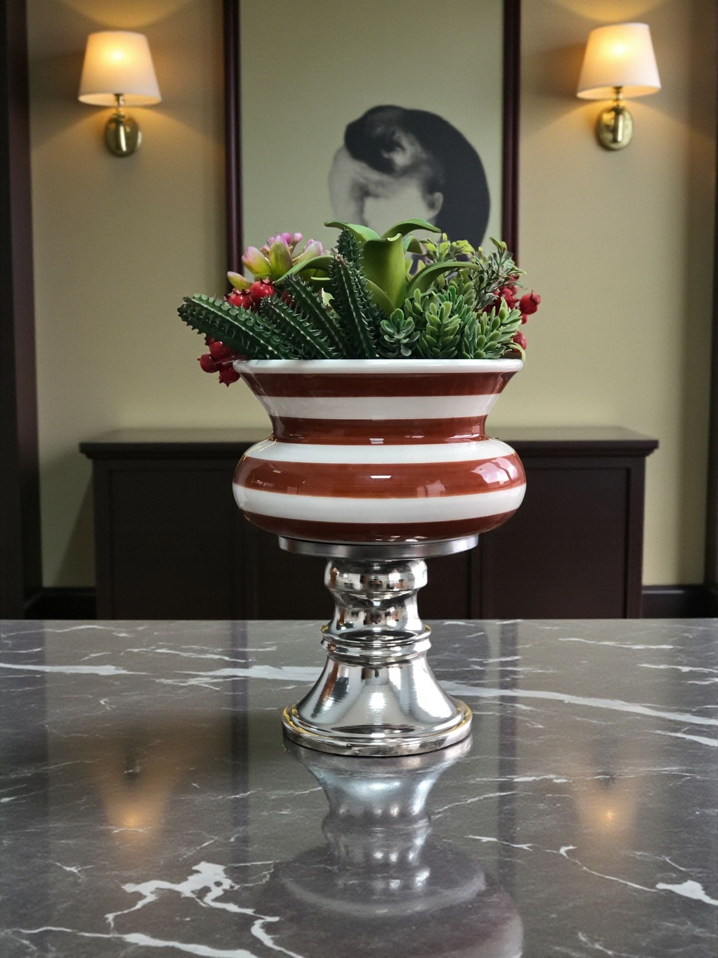 Dekoratif Obje Ayaklı Saksı Kahverengi Zebra GÜMÜŞ