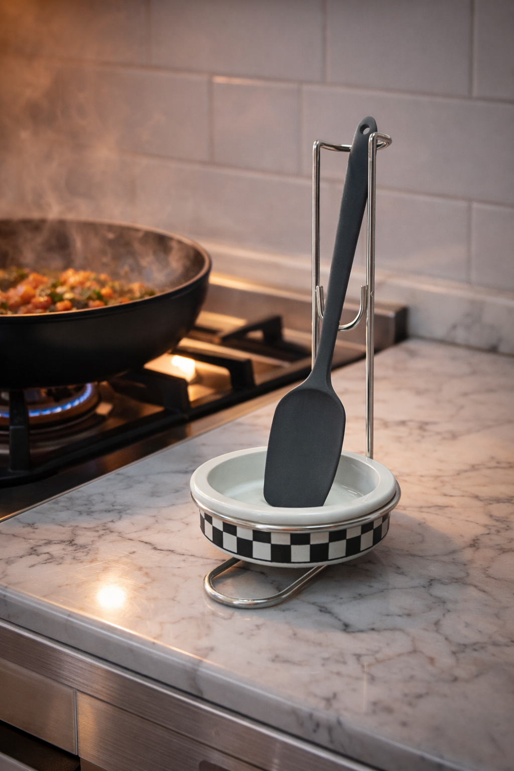 Kaşıklık Mutfak Aksesuarı Yemek Kaşıklığı Siyah Damalı GÜMÜŞ