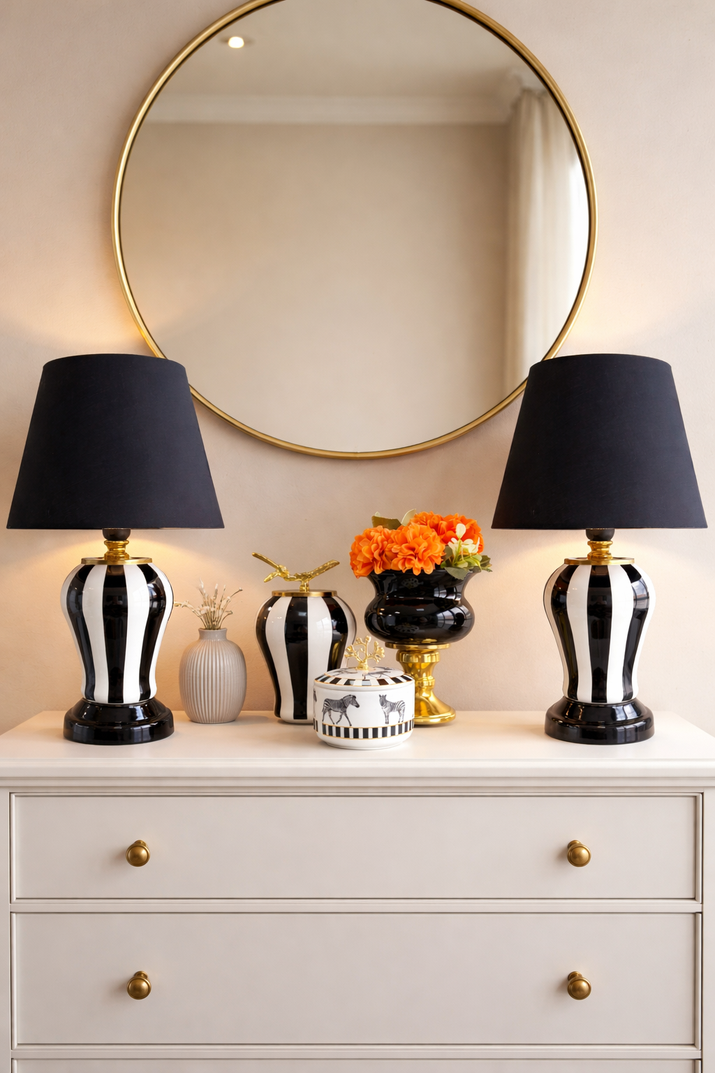 Salon Seti Abajur Aydınlatma Siyah Dik Çizgi ve Dekoratif Obje Zebra At Gold