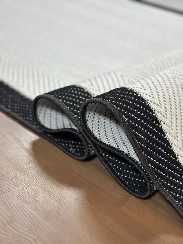 Alfa Serisi Makinede Yıkanabilir Ekru/Siyah Sisal Halı NX-20