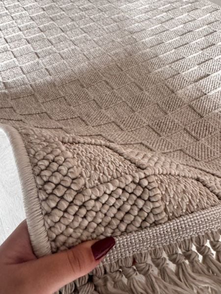 Clam Serisi Bukle Modern Bej Renk Halı FH-3039