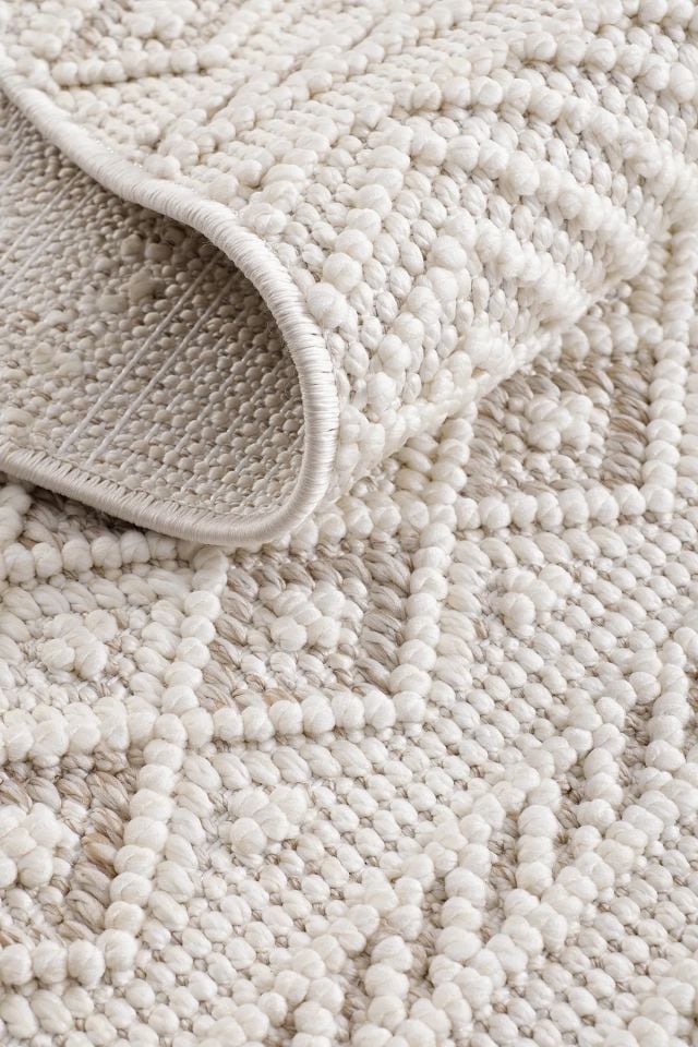 Clam Serisi Bukle Modern Ekru/Bej Renk Halı NX-3021K