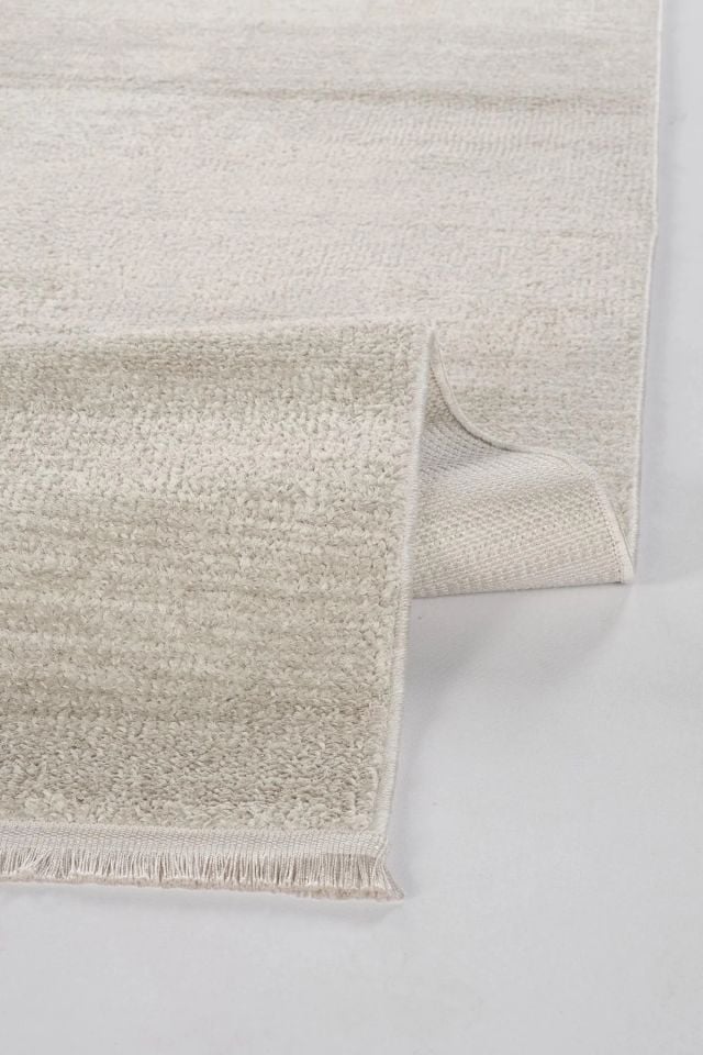 Morien Serisi Krem Renk Makine Halısı AP-8421