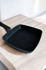 Kare Döküm Tek Kişilik Yumurta Ve Sos Tavası- 10,5 Cm