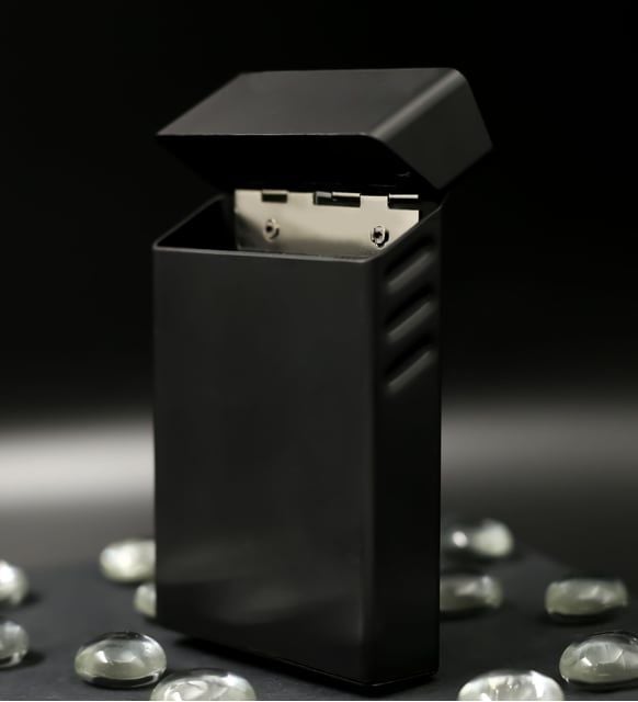 Kişiye Özel USB Şarjlı Çakmak& Siyah Renkli Metal Sigara Kutusu