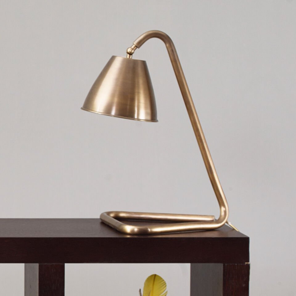 Gale Desk Lamp