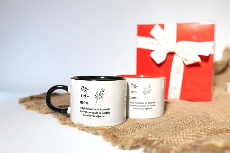 Henry Öğretmen Kupa Siyah