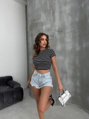 Sırtı Açık Deri Kemerli Kısa Kol Çizgili Crop Bluz Siyah - L