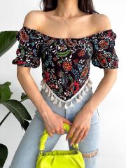 Madonna U Yaka Üçgen Püsküllü Çiçekli Crop Bluz Siyah - XL