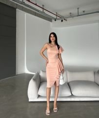 Omuz Ve Eteği Fırfırlı Dizde Tek Omuz Elbise Siyah Pudra - XXXL