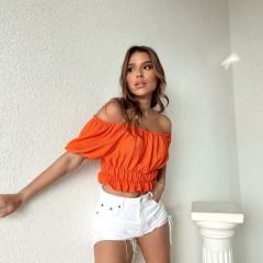 Beli ve Omzu Lastikli Bürümcük Crop Bluz Beyaz - L
