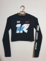 Bisiklet Yaka Yazılı Baskılı Fiyonklu Crop Bluz Siyah-Yazılı - L